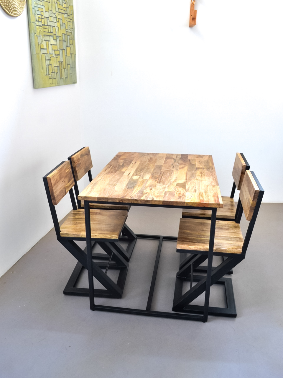 Zimi Dining Set