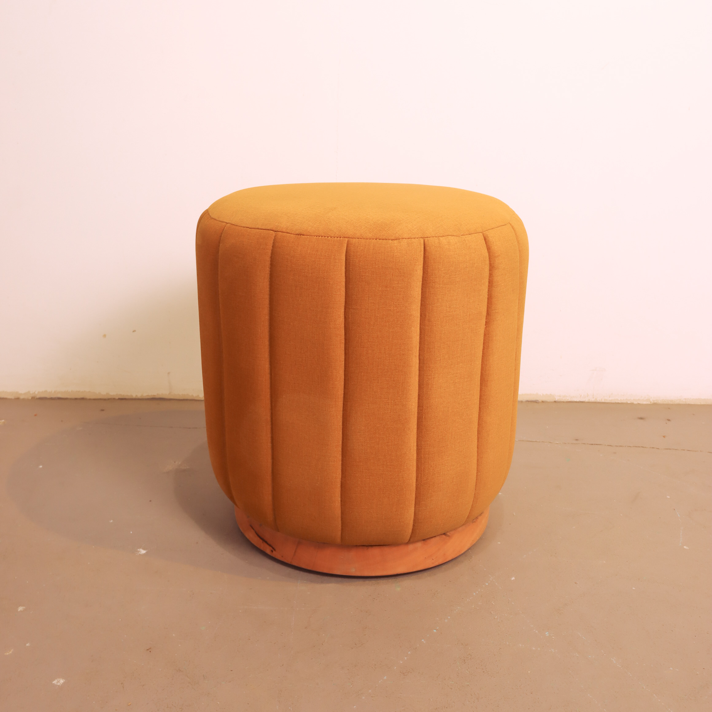 Methlang Cushioned Ottoman