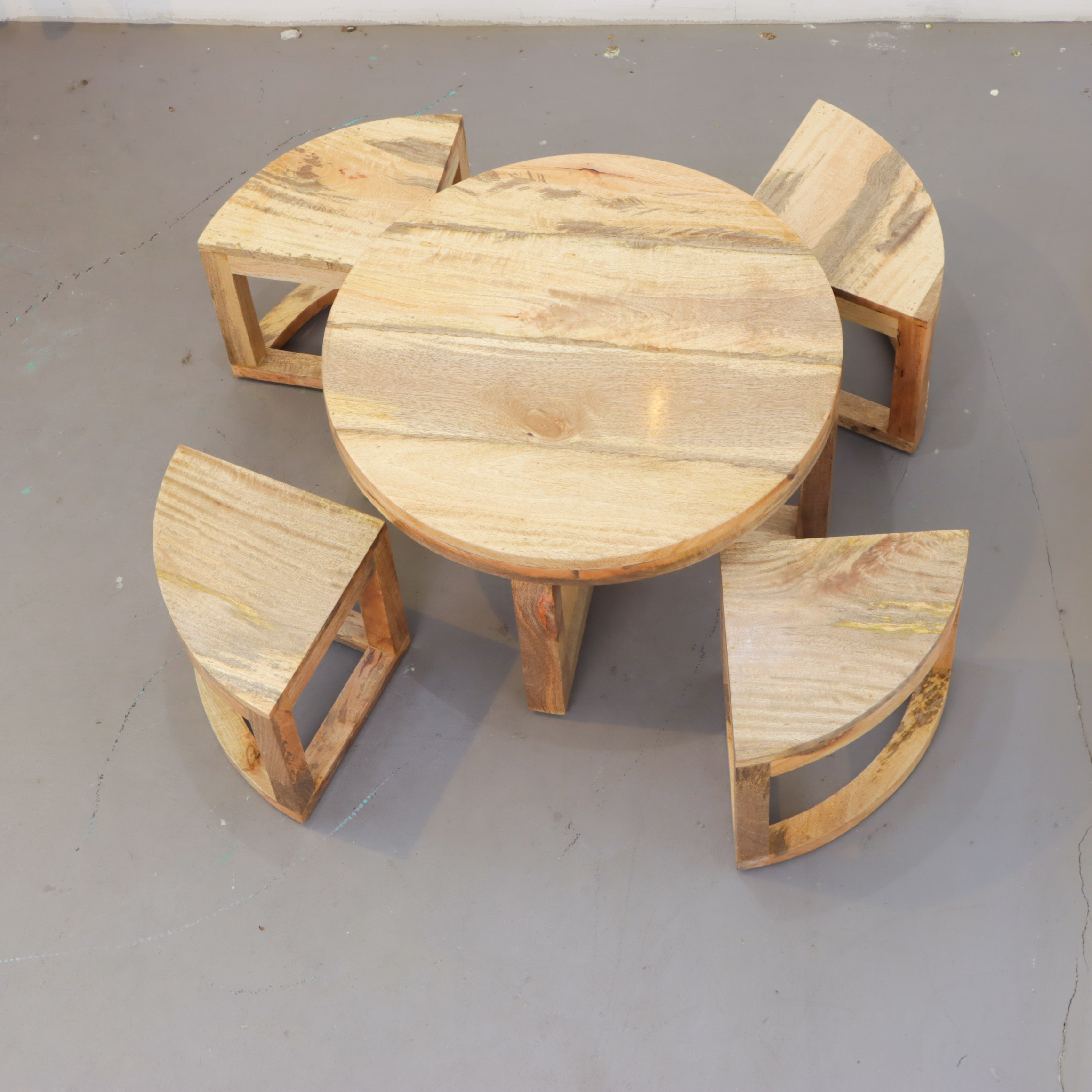 Tarama Coffee Table Set Of 4P Stool