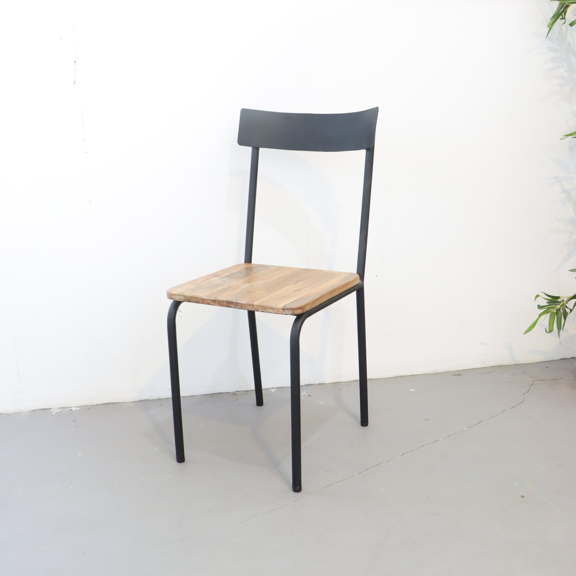 Dany Chair