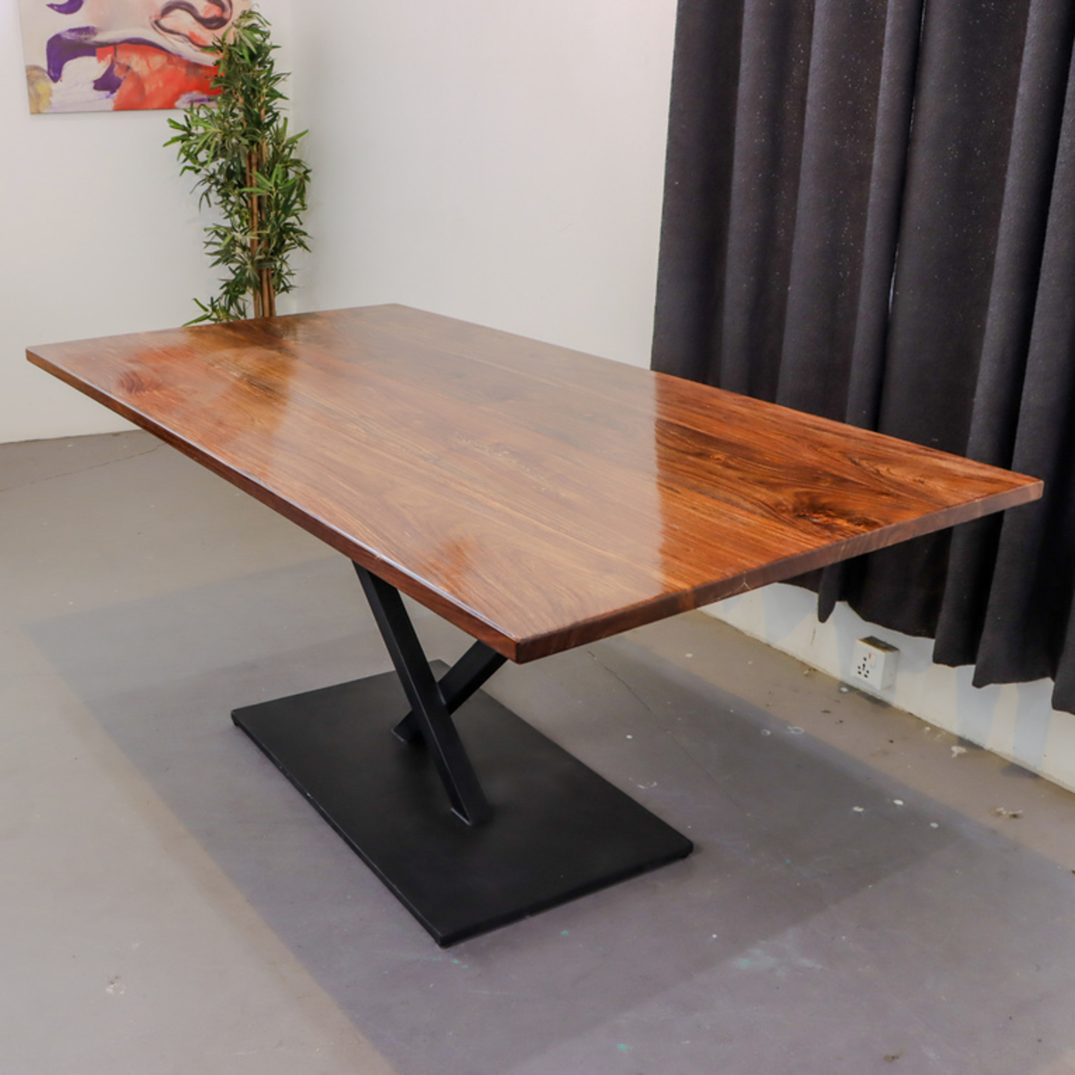 Koshi Table (Sisau/Teak)