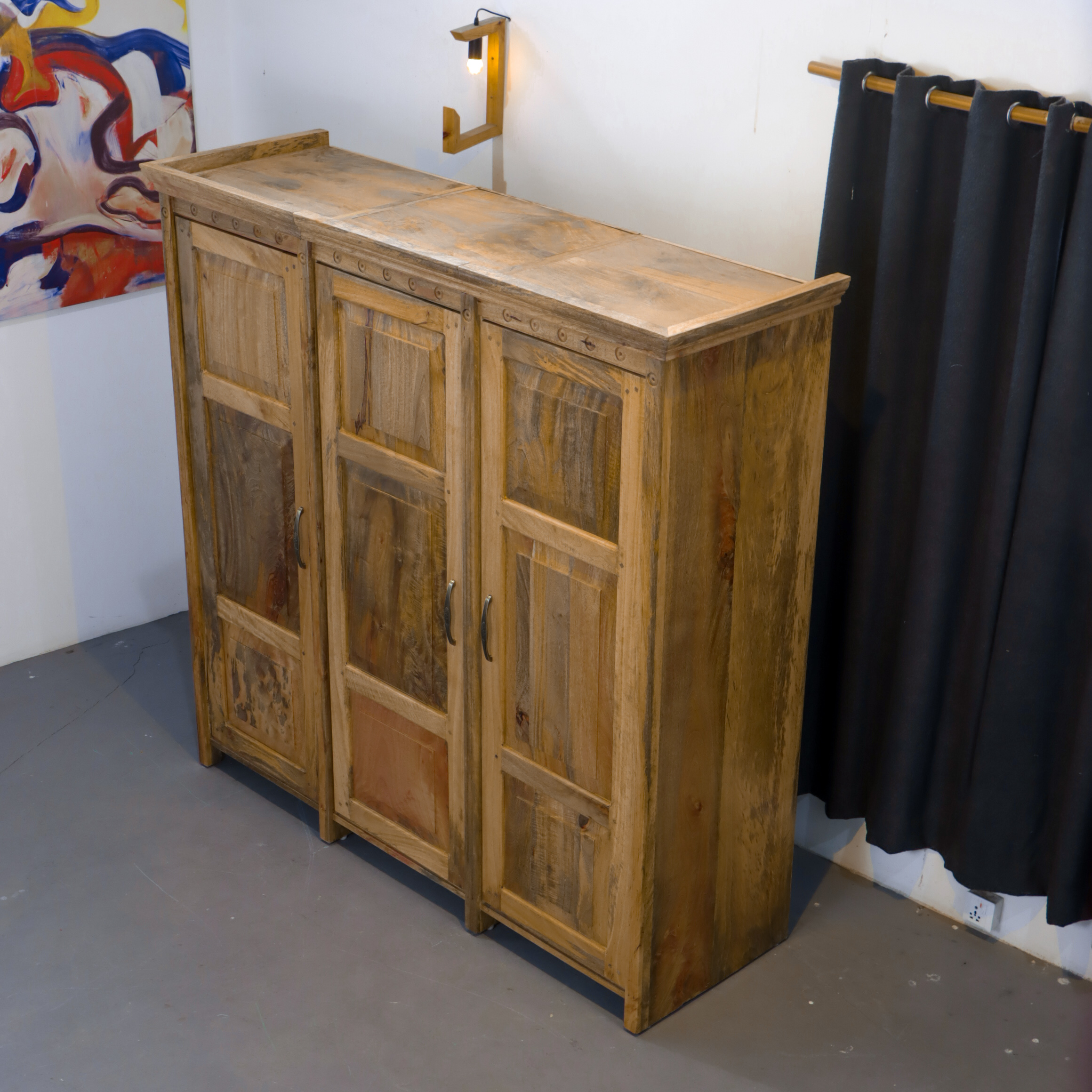 Max Wardrobe