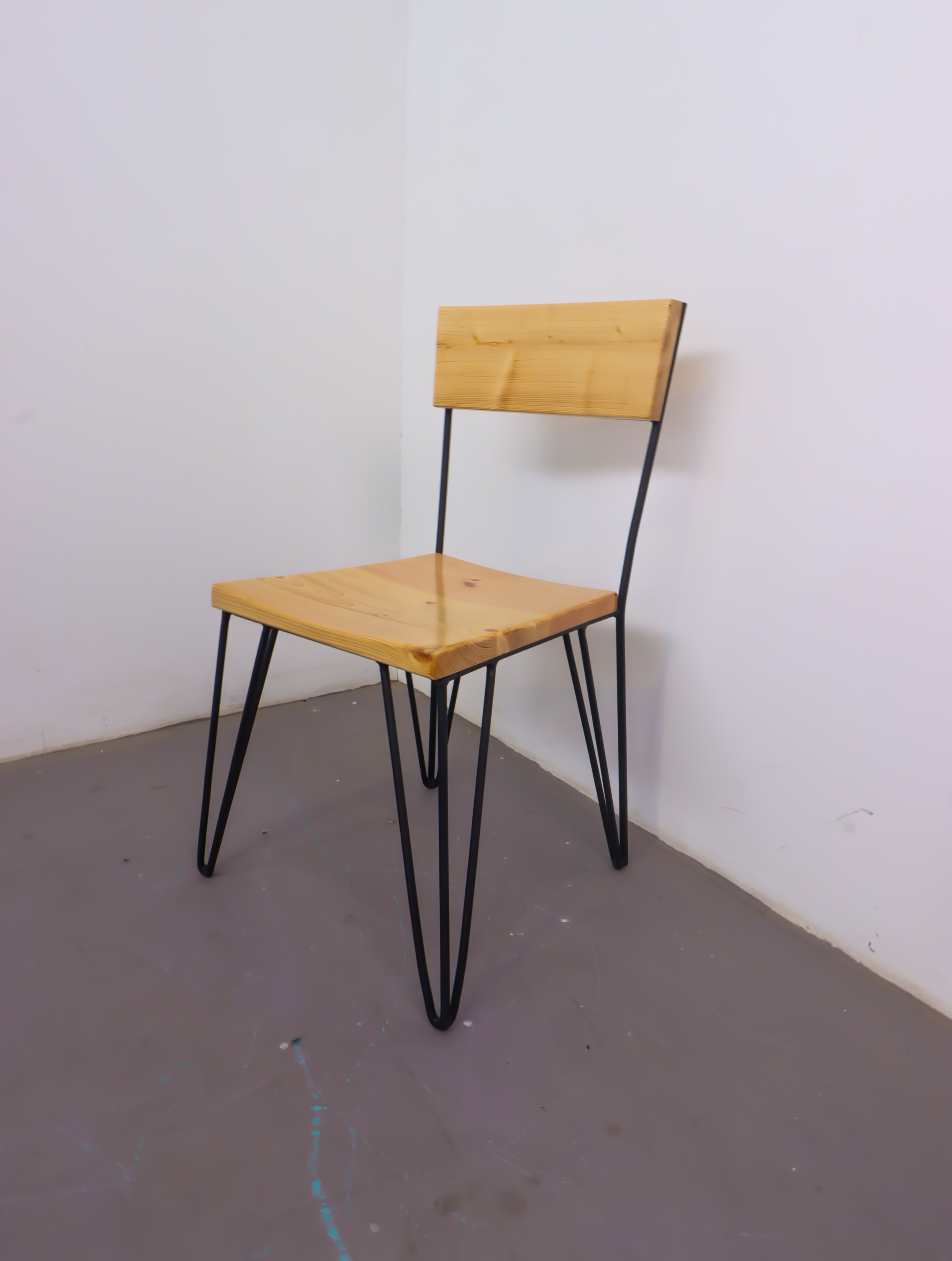 Makalu Hairpin Legged Chair
