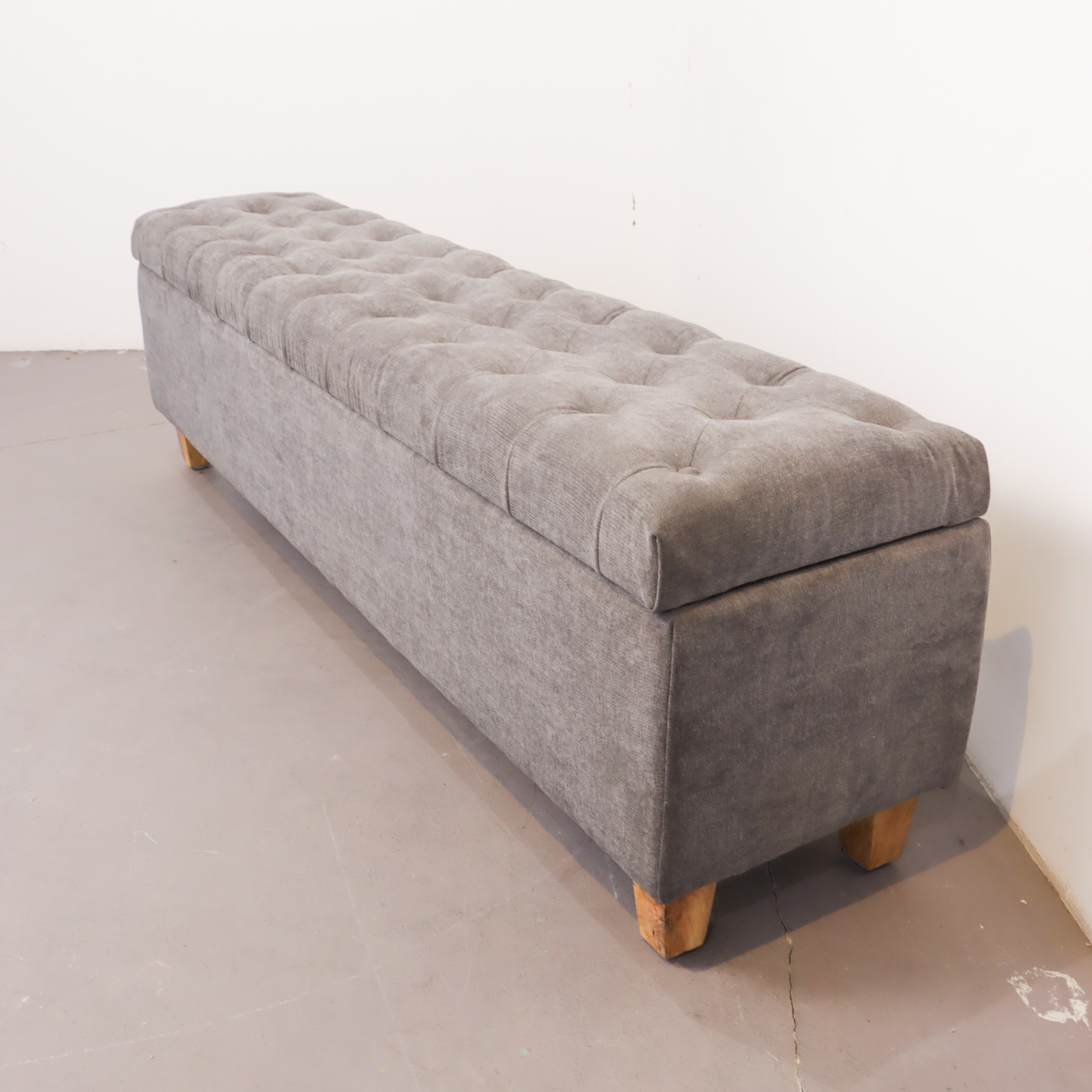 Priyanka Storagable Bench